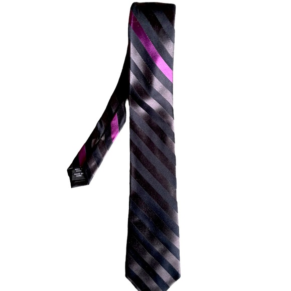 Men’s black and pink striped necktie - Picture 1 of 2